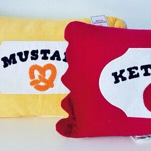 Ketchup & Mustard throw